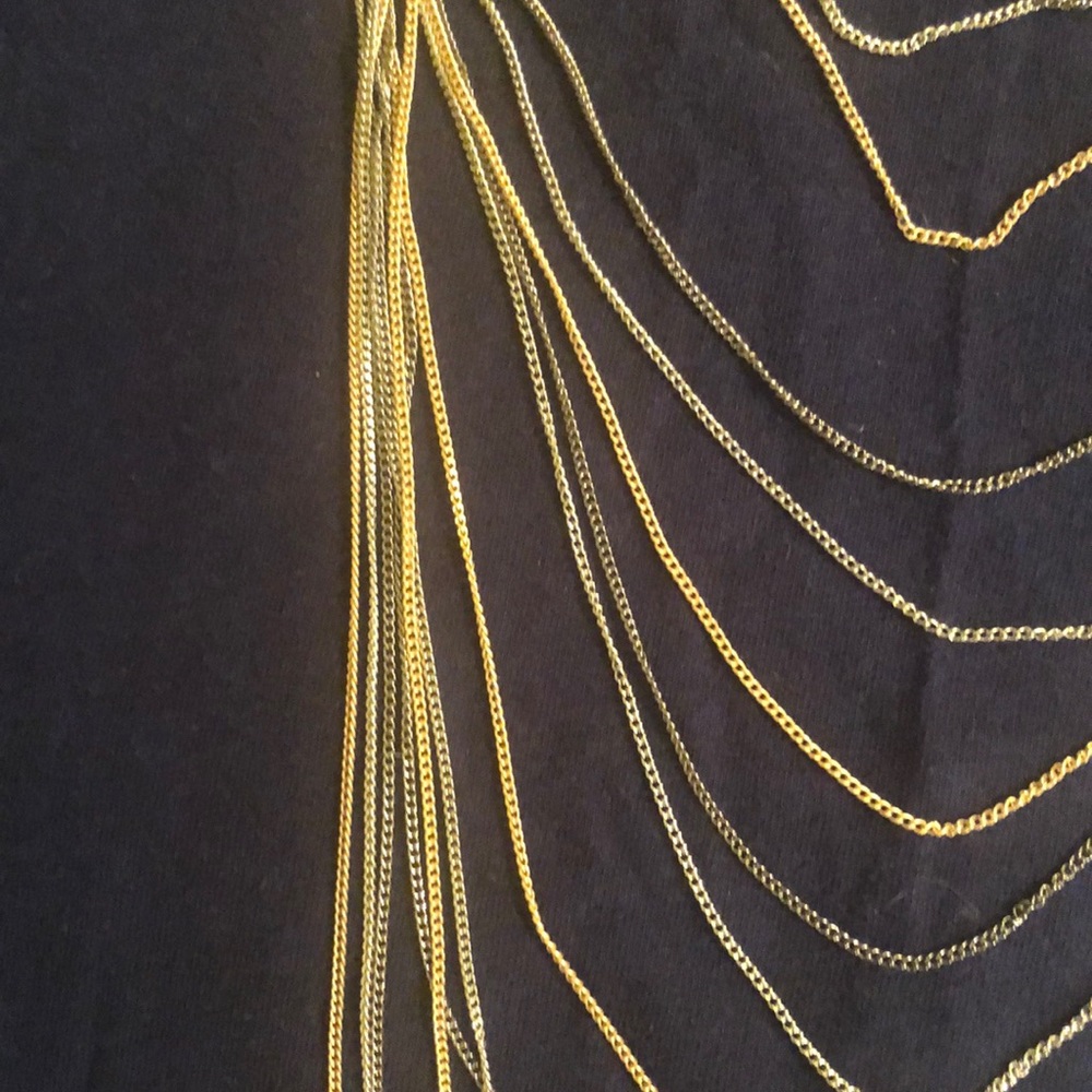 🌸Three color layered chain necklace - Picture 4 of 4